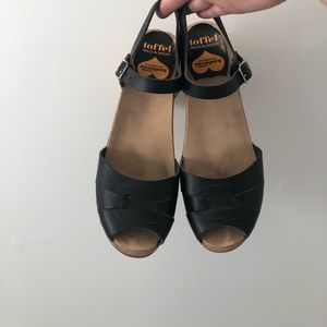 Swedish Hasbeens High Black Clogs
